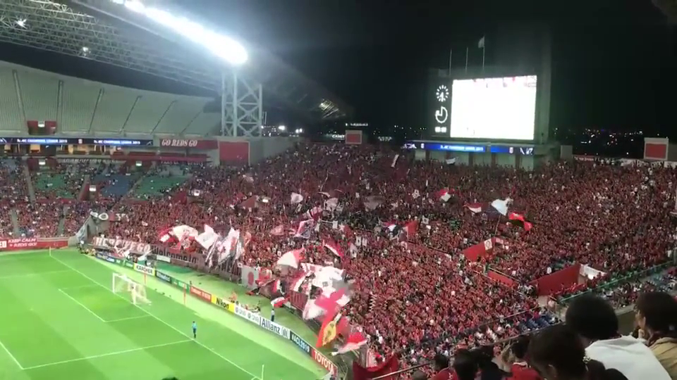  那不勒斯主场氛围火爆，球迷助威声助推球队逆转取胜  