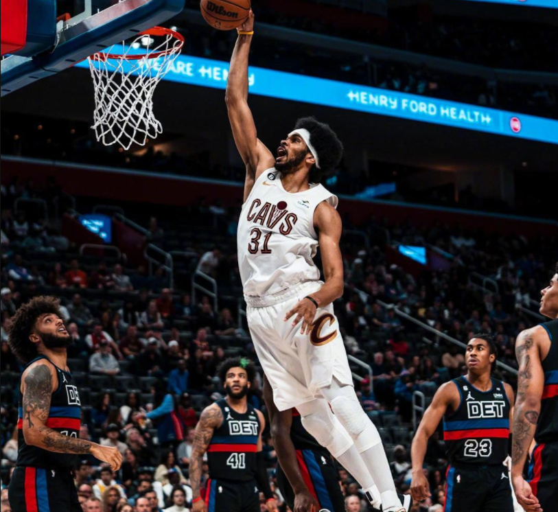  米切尔高效发挥骑士客场力擒步行者